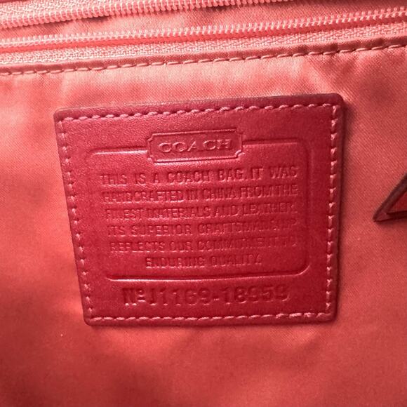 COACH Purse Womens Vintage Crimson Red Chelsea Patent Leather Hobo Purse - Picture 6 of 7